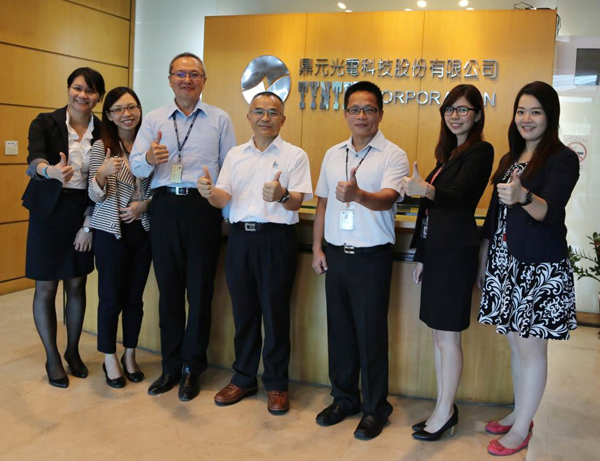 208-10.jpg 208-10.jpg